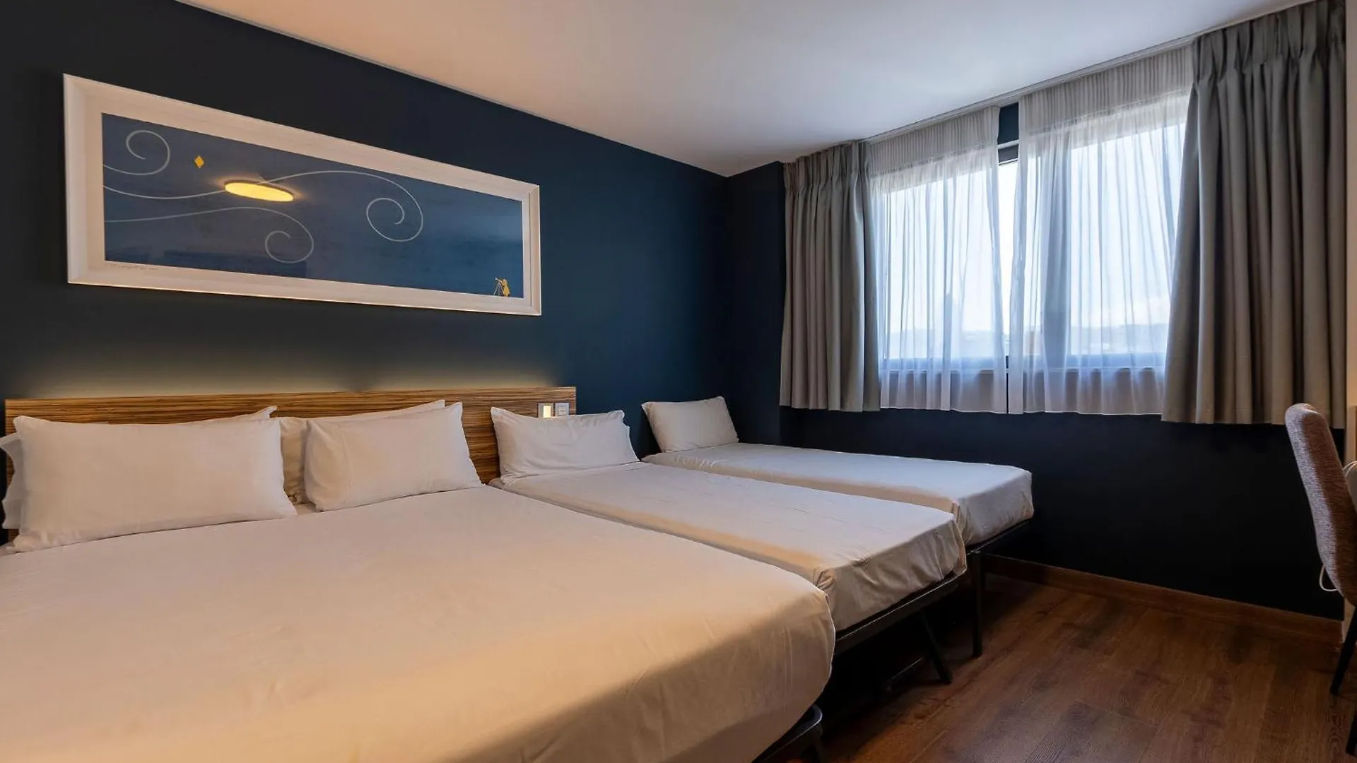 Travelodge Barcelona Poblenou Hotel